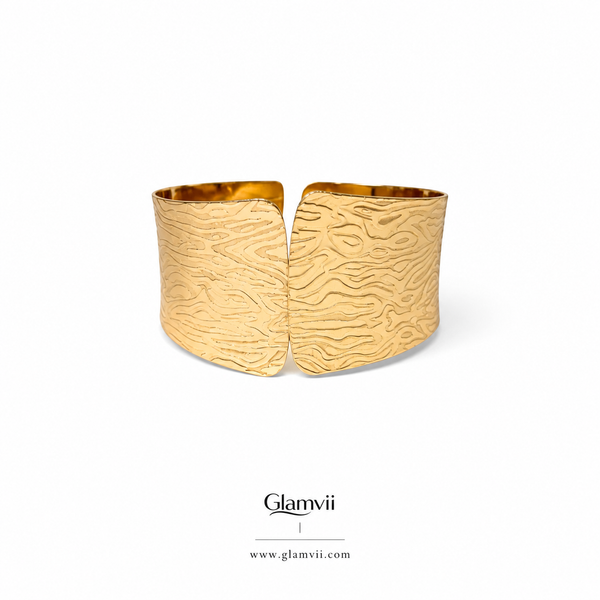 Glamvii Aurora Textured Gold Cuff Bracelet
