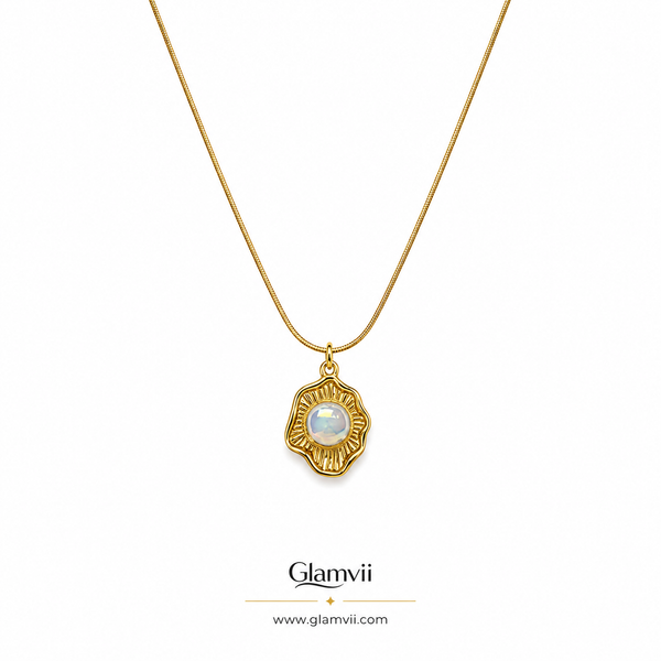 Glamvii Opal Radiance Pendant Necklace