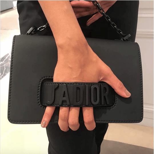 J’ADIOR Chain Shoulder Bag-Black